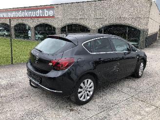 damaged passenger cars Opel Astra 1.6 CDTI 2015/12