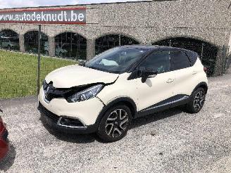 Renault Captur 1.2 picture 2