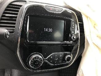 Renault Captur 1.2 picture 24