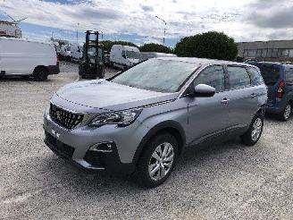 Peugeot 5008 1.2 T   7 PLACES picture 3