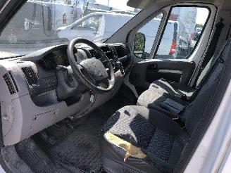 Peugeot Boxer 2.2 HDI picture 5