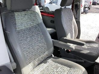 Volkswagen Transporter MINIBUS 2.0 TDI CAAB  LRS picture 30