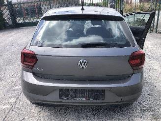Volkswagen Polo 1.0   CHYC picture 5