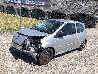 Renault Twingo 1.1  D4F picture 3
