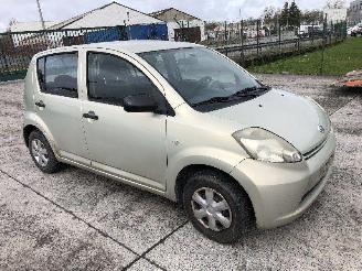 Daihatsu Sirion 1.0 12v picture 4