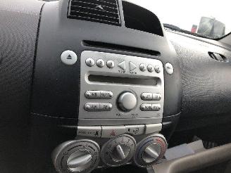 Daihatsu Sirion 1.0 12v picture 18