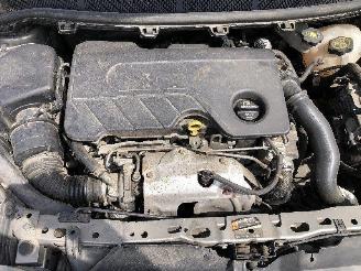 Opel Astra 1.6 CDTI   B16DTH picture 17