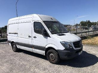 Schadeauto Mercedes Sprinter 214 cdi 2019/3