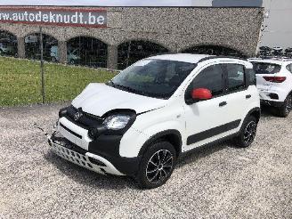 Damaged car Fiat Panda 1.0 CITY CROSS 2022/8