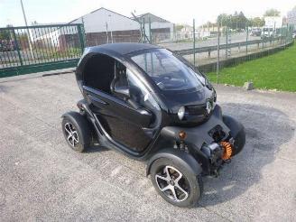 krockskadad bil auto Renault Twizy INTENSE 2020/8
