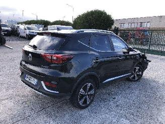 krockskadad bil auto MG ZS  2021/8
