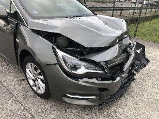 Opel Astra break 1.2 elegance picture 11