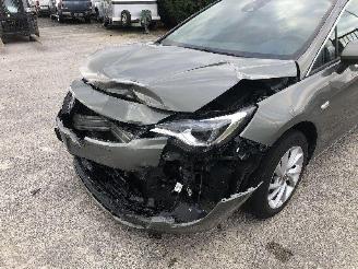 Opel Astra break 1.2 elegance picture 7