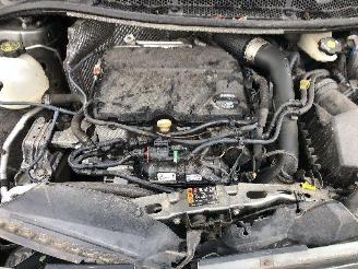 Opel Astra break 1.2 elegance picture 24