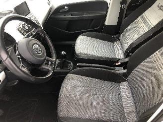 Volkswagen Up! 1.0 picture 6
