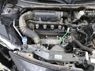 Suzuki Swift 1.2 GL picture 16