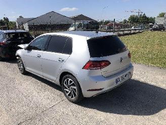 skadebil auto Volkswagen Golf 1.0TSI  SOUND 2018/5