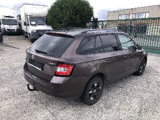 Coche accidentado Skoda Fabia 1.2 TSI  COMBI 2015/4