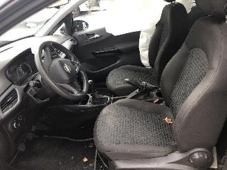 Opel Corsa 1.2 picture 12