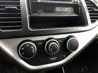 Kia Picanto 1.0 picture 16