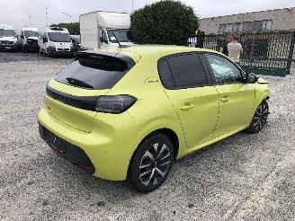 damaged passenger cars Peugeot 208 1.2  FACELIFT 2026/2