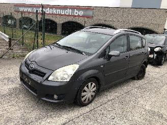 damaged passenger cars Toyota Corolla 2.2 d4d 2007/9