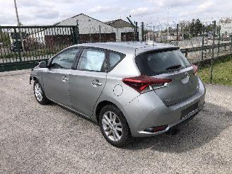 Vaurioauto  passenger cars Toyota Auris 1.3 I 2016/11