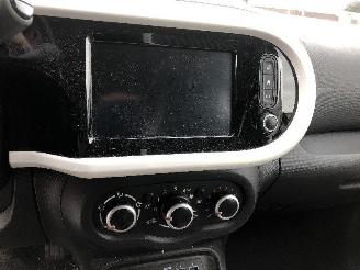 Renault Twingo 1.0 picture 13