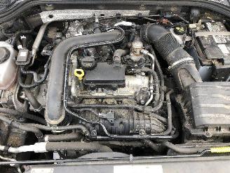 Volkswagen Golf VIII 1.0 eTSI AUTOMATIQUE picture 12