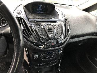 Ford B-Max 1.0 ECOBOOST titanium picture 10