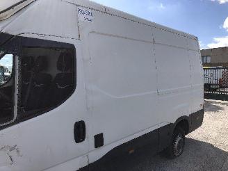 Iveco Daily 3.0 D frigo picture 10
