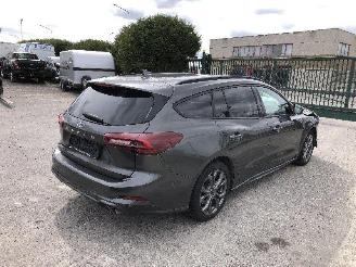 damaged passenger cars Ford Focus BREAK 1.5 TDCI ST LINE 2022/4