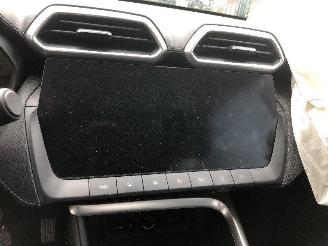 MG ZS 1.5  HYBRIDE + picture 15