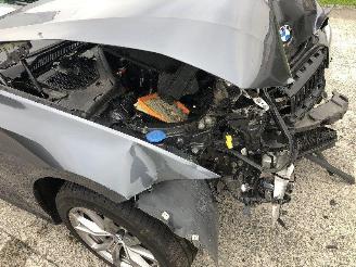 BMW 3-serie 318 i a picture 23