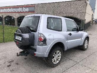 Mitsubishi Pajero 3.2  di-d picture 3