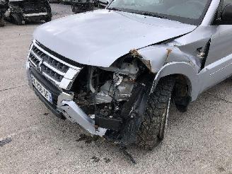 Mitsubishi Pajero 3.2  di-d picture 8