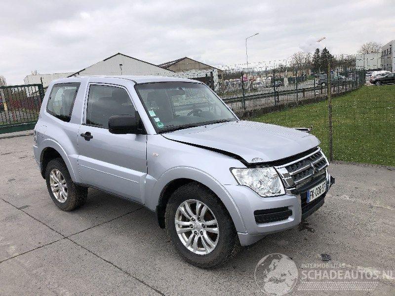 Mitsubishi Pajero 3.2  di-d