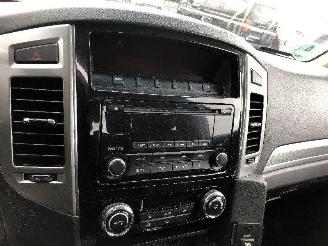 Mitsubishi Pajero 3.2  di-d picture 26
