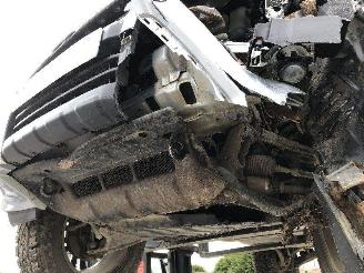 Mitsubishi Pajero 3.2  di-d picture 23