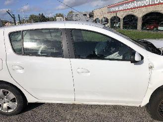 Dacia Sandero 1.0 picture 28