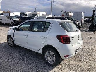 damaged passenger cars Dacia Sandero 1.0 2019/1