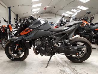 KTM 990 Super Duke  picture 30