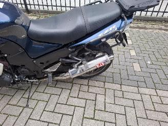 Kawasaki ZZ- R 1400  picture 9