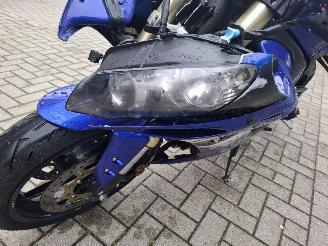 Yamaha YZF -R1  picture 12