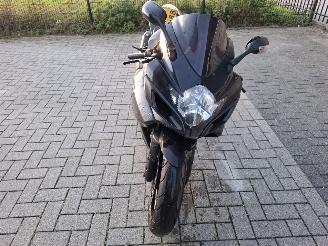 Suzuki GSX-R750  picture 8
