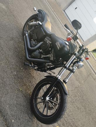 Harley-Davidson Dyna Street Bob  picture 4
