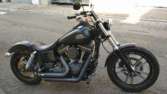 Harley-Davidson Dyna Street Bob  picture 2