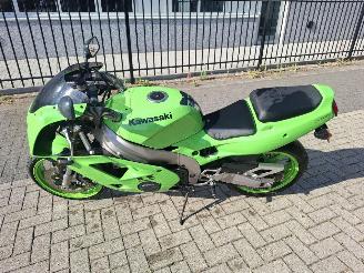dommages motocyclettes  Kawasaki ZXR 400  1991/1