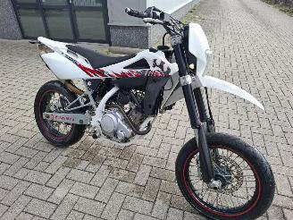 Husqvarna SM 125  picture 4