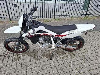 Avarii motociclete Husqvarna SM 125  2011/1